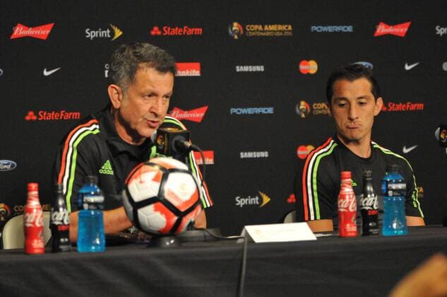 Mexico s National soccer team head coach Juan Carlos Osorio and captain Andres Guardado attend a press conference PK Pressekonferenz at the Phoenix University Stadium, in Glendale, Arizona, USA, 04 June 2016. Mexico and Uruguay will play a game for the Copa America 2016 on 05 June 2016. EFE GARY WILLIAMS Mexico s National soccer team press conference !ACHTUNG: NUR REDAKTIONELLE NUTZUNG!  GLE01 20160605-636006878153381092