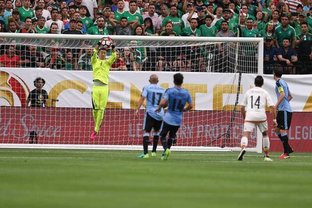 05 June 2016: Uruguay goalkeeper Fernando Muslera 1 makes a save during the first half of the Copa America Centanario game against Mexico at University of Phoenix Stadium in Glendale, Az. (Photo by Chris Coduto Icon Sportswire) SOCCER: JUN 05 Copa America Centenario - Mexico v Uruguay Icon3171606050454 EDITORIAL USE ONLY
