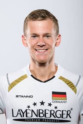 03.06.2015, Sportcentrum Papendal, Papendal Volleyball, Fotoshooting Nationalmannschaft Männer Maenner Leonhard Tille ( 12 GER)