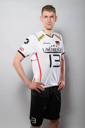 03.06.2015, Sportcentrum Papendal, Papendal Volleyball, Fotoshooting Nationalmannschaft Männer Maenner Simon Hirsch ( 13 GER)