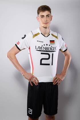 03.06.2015, Sportcentrum Papendal, Papendal Volleyball, Fotoshooting Nationalmannschaft Männer Maenner Tobias Krick ( 21 GER)