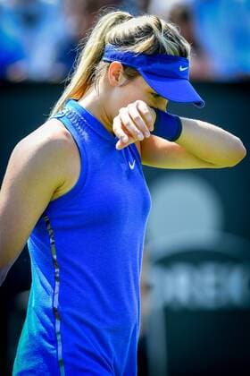 Tennis, WTA-Turnier in Rosmalen Canadian Eugenie Bouchard shows defeat during a first round game between between Belgian Elise Mertens and Canadian Eugenie Bouchard during the Ricoh Open WTA Tennis Damen tennis tournament in Rosmalen, the Netherlands, Monday 06 June 2016. LUCxCLAESSEN  x04866538x