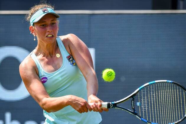 Tennis, WTA-Turnier in Rosmalen Belgian Elise Mertens pictured in action during a first round game between between Belgian Elise Mertens and Canadian Eugenie Bouchard during the Ricoh Open WTA Tennis Damen tennis tournament in Rosmalen, the Netherlands, Monday 06 June 2016. LUCxCLAESSEN  x04866581x