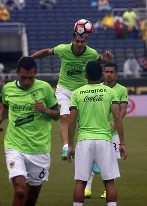 Bolivia national team Nationalteam players warm up before the beggining of the Copa America Centenario 2016 match between the national teams of Bolivia and Panama at the Camping World stadium in Orlando, Florida, USA, 06 june, 2016. Authorities decided to keep up the match despite the threat posed by the passage of Tropical Storm Colin by the northern state of Florida. BOLIVIA VS. PANAMA !ACHTUNG: NUR REDAKTIONELLE NUTZUNG!  FLO24 20160607-636008580155545685