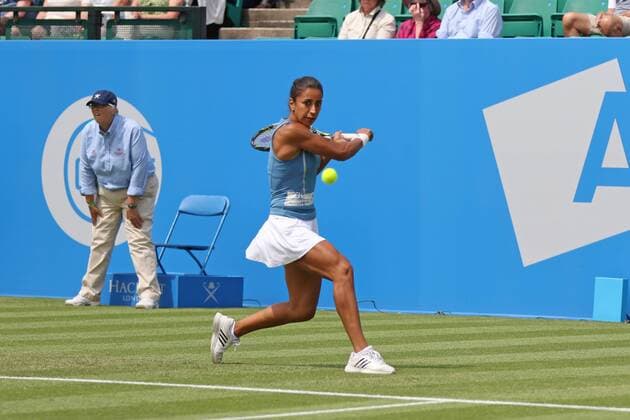 07.06.2016. Nottingham Tennis Centre, Nottingham, England. Aegon WTA Tennis Damen Nottingham Open Day 4. Backhand from Cagla Buyukakcay of Turkey in her match on centre court against Caroline Wozniacki of Denmark xDavidxKissmanx  ActionPlus11746272