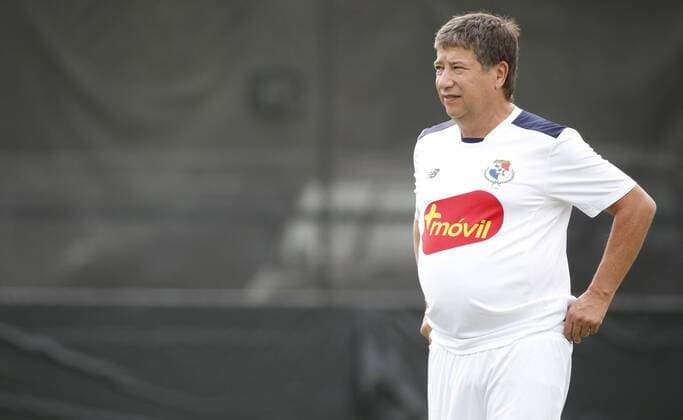Copa America, Training Nationalteam Panama Panama national soccer team coach Hernan Dario Gomez during a training session at the University of Central Florida in Orlando, Florida, US, 07 June 2016, as preparation for its next match of the Copa America 2016. Traning session of Panama !ACHTUNG: NUR REDAKTIONELLE NUTZUNG!  FLO01 20160607-636009273956512285