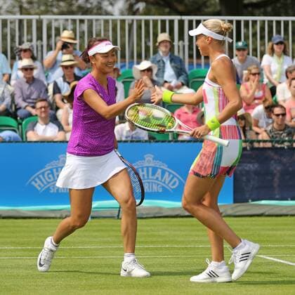 08.06.2016. Nottingham Tennis Centre, Nottingham, England. Aegon WTA Tennis Damen Nottingham Open Day 5. Shuai Peng of China on the left and Andrea Hlavackova of Czech Republic win their doubles match xDavidxKissmanx  ActionPlus11746443