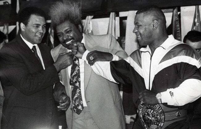 1988 - Mexico - Muhammad Ali with promotor Don King and Mike Tyson. ALI THE GREATEST  - ZUMAu78