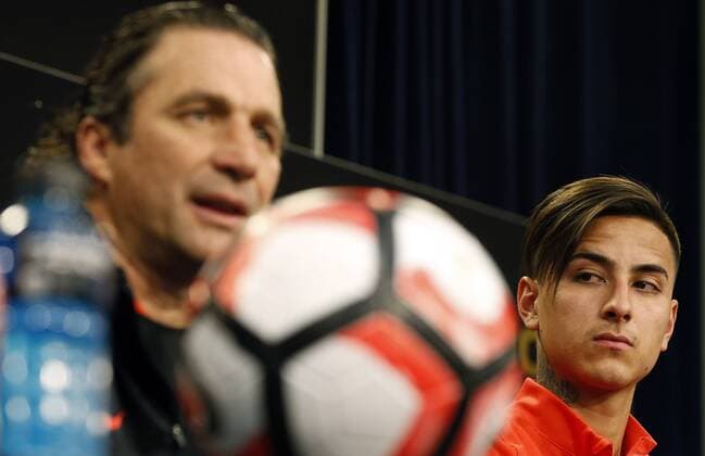 Chile coach Juan Antonio Pizzi (L) and player Erick Pulgar deliver a presser at Gillete stadium in Foxborough, Massachusetts, United States, 9 June 2016. Chile Nationalteam will face Bolivia tomorrow during their Copa America Centenario Group D match. EFE Mauricio Duenas Castaneda CHILE S PRESSER !ACHTUNG: NUR REDAKTIONELLE NUTZUNG!  FOX012 20160610-636011214842971353