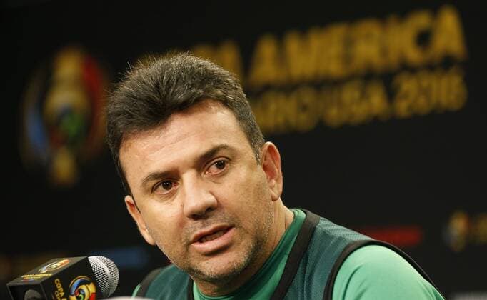 Bolivia coach Julio Cesar Baldivieso delivers a presser at Gillete stadium in Foxborough, Massachusetts, United States, 9 June 2016. Bolivia will face Chile Nationalteam tomorrow during their Copa America Centenario Group D match. EFE Mauricio Duenas Castaneda BOLIVIA S PRESSER !ACHTUNG: NUR REDAKTIONELLE NUTZUNG!  FOX018 20160610-636011242118619123