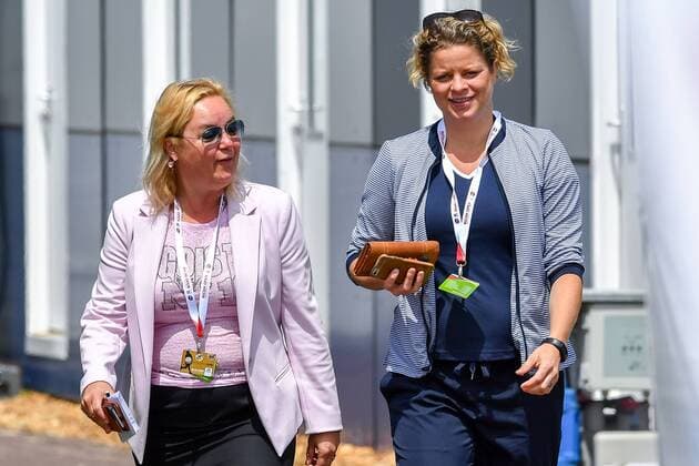 former tennis number 1 Kim Clijsters (R) pictured as she arrives for a signing session at the Ricoh Open WTA Tennis Damen tennis tournament in Rosmalen, the Netherlands, Friday 10 June 2016. LUCxCLAESSEN  x04868863x