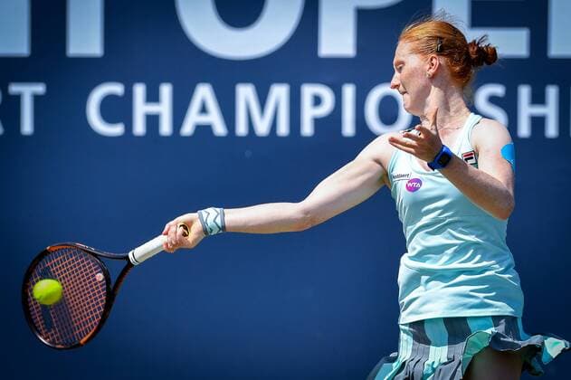 Belgian Alison Van Uytvanck pictured in action during a tennis game between Belgian Alison Van Uytvanck and Jelena Jankovic versus Swiss Xenia Knoll and Serbian Aleksandra Krunic during the semi finals of the women s doubles tournament at Ricoh Open WTA Tennis Damen tennis tournament in Rosmalen, the Netherlands, Friday 10 June 2016. LUCxCLAESSEN  x04868887x