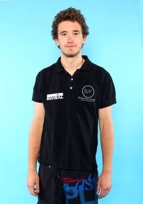 Beachvolleyball, Deutsche Olympiastarter Fotoshooting Olympia 2016 - Beachvolleyball: Lars FlÂ¸ggen bei einem Fototermin in Hamburg am 07.06.2016. Studio Studioaufnahme Olympische Spiele Olympiade Rio de Janeiro Olympia 2016 Beachvolleyballspieler Einzelbild Einzelfigur angeschnitten Halbkoerper Hochformat Deutschland deutsch GER Flueggen Hamburg Copyright: Eibner-Pressefoto EP_pub