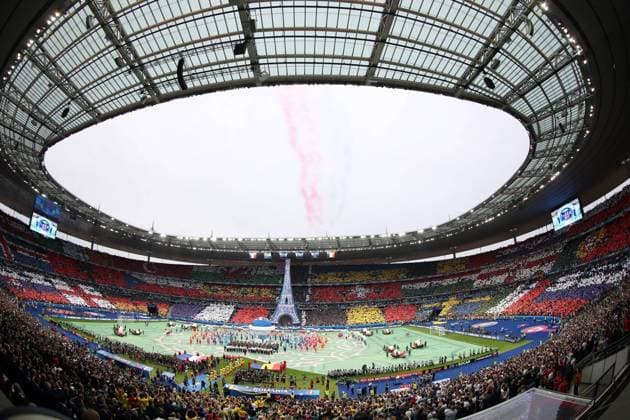 Themen der Woche - SPORT Bilder des Tages - Sport Photo taken on June 10, 2016 shows the opening ceremony before the Euro 2016 Group A soccer match between France and Romania in Paris, France. ) (SP)FRANCE-PARIS-SOCCER-EURO 2016-FRANCE VS ROMANIA BaixXuefei 