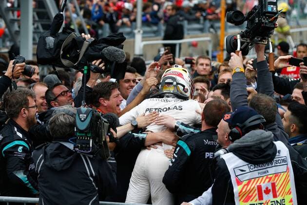 Formel 1, GP Kanada Motorsports: FIA Formula One World Championship WM Weltmeisterschaft 2016, Grand Prix of Canada, 44 Lewis Hamilton (GBR, Mercedes AMG Petronas F1 Team), xWWx