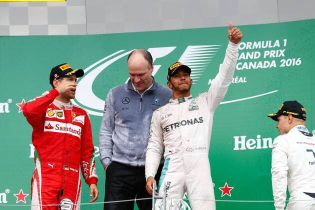 Formel 1, GP Kanada Motorsports: FIA Formula One World Championship WM Weltmeisterschaft 2016, Grand Prix of Canada, 5 Sebastian Vettel (GER, Scuderia Ferrari), 44 Lewis Hamilton (GBR, Mercedes AMG Petronas F1 Team), xWWx