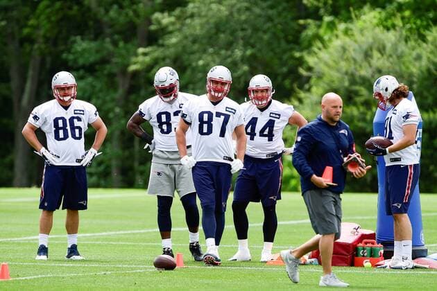 Monday, June 13, 2016: New England Patriots tight end Rob Gronkowski (87) waits for the start of a drill at the New England Patriots organized team activities held on the practice field at Gillette Stadium, in Foxborough, Massachusetts. NFL American Football Herren USA 2016: Patriots OTA JUN 13 - ZUMAc04_
