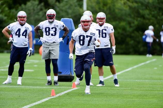 Monday, June 13, 2016: New England Patriots tight end Rob Gronkowski (87) runs a footwork drill at the New England Patriots organized team activities held on the practice field at Gillette Stadium, in Foxborough, Massachusetts. NFL American Football Herren USA 2016: Patriots OTA JUN 13 - ZUMAc04_
