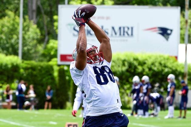 Monday, June 13, 2016: New England Patriots tight end Clay Harbor (88) catches the ball at the New England Patriots organized team activities held on the practice field at Gillette Stadium, in Foxborough, Massachusetts. NFL American Football Herren USA 2016: Patriots OTA JUN 13 - ZUMAc04_