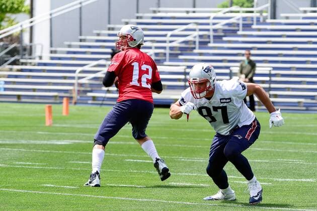 Monday, June 13, 2016: New England Patriots quarterback Tom Brady (12) and New England Patriots tight end Rob Gronkowski (87) work together at the New England Patriots organized team activities held on the practice field at Gillette Stadium, in Foxborough, Massachusetts. NFL American Football Herren USA 2016: Patriots OTA JUN 13 - ZUMAc04_