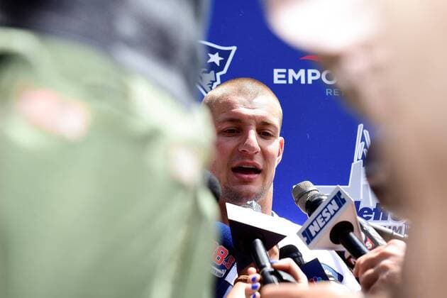 Monday, June 13, 2016: New England Patriots tight end Rob Gronkowski (87) talks to the media at the New England Patriots organized team activities held on the practice field at Gillette Stadium, in Foxborough, Massachusetts. NFL American Football Herren USA 2016: Patriots OTA JUN 13 - ZUMAc04_