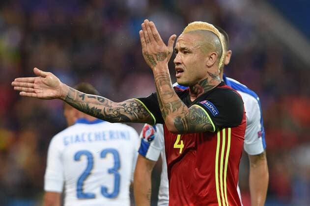 Radja NAINGGOLAN (BEL),Gestik, Aktion,Einzelbild,angeschnittenes Einzelmotiv,Halbfigur,halbe Figur. Vorrunde Gruppe E, Spiel M10, Belgien (BEL)-Italien (ITA) 0-2. am 13.06.2016 in Lyon,Stade Parc Olympique Lyonnais. Fussball EM 2016 in Frankreich vom 10.06. - 10.07.2016.