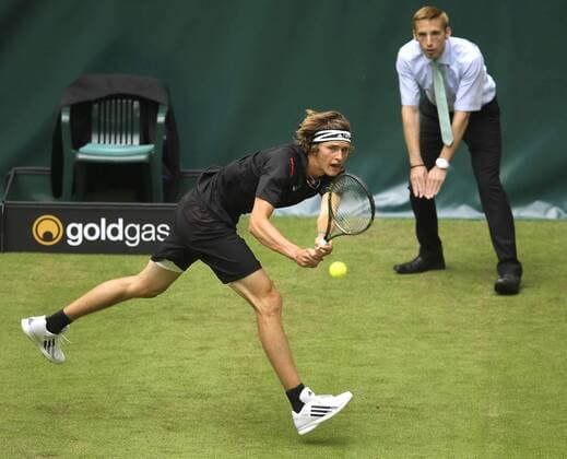 Foto : Alexander ZVEREV ( GER ) Tennis-Turnier Gerry Weber Open im westfälischen Halle am Di. 14.06.2016