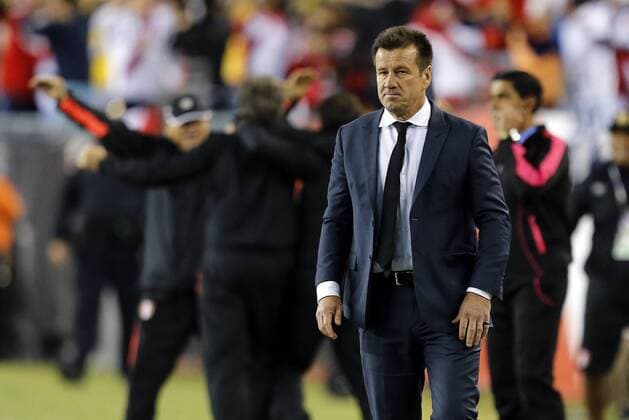 A picture dated on 12 June 2016 shows Brazil national soccer team coach Carlos Dunga during a match against Peru in the Copa America 2016 in Foxborough, US. Carlos Dunga was fired from his position on 14 June 2016 after bad results in the Copa America Centenario. Carlos Dunga fired as Brazil head coach !ACHTUNG: NUR REDAKTIONELLE NUTZUNG!  FOX128 20160614-636015351561569065