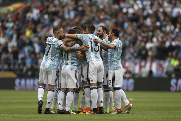 Copa America, Argentinien - Bolivien Argentina players celebrate their 1-0 goal before Bolicia during their Copa America Centenario match at the Century Field in Seattle, United States, 14 June 2016. ARGENTINA VS BOLIVIA !ACHTUNG: NUR REDAKTIONELLE NUTZUNG!  SEA016 20160615-636015628164880150