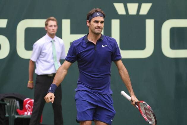 Tennis Gerry Weber Open 2016 am 15.06.2016 im Gerry Weber Stadion in Halle Westf. Roger Federer (SUI) vs. Jan-Lennard Struff (GER) Roger Federer (SUI) jubelt nach dem Sieg. Foto: osnapix bk