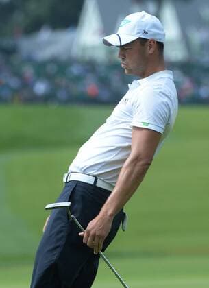 Germany s Martin Kaymer just misses a birdie on the 15th hole during the first round of the U.S. Open golf championship at Oakmont Country Club near Pittsburgh, Pennsylvania on Thursday, June 16, 2016. Donald teed off on the back nine and was one under par after six holes before rain stopped play.  OAK20160616103 PATxBENIC