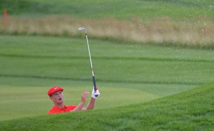 Bryson DeChambeau watches his hit out of a bunker on the 18th hole during the first round of the 2016 U.S. Open at Oakmont Country Club in Oakmont, Pennsylvania on June 15, 2016.  OAK20160616326 KEVINxDIETSCH