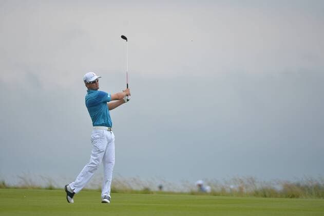 Zach Johnson hits on the 18th fairway during the first round of the 2016 U.S. Open at Oakmont Country Club in Oakmont, Pennsylvania on June 16, 2016.  OAK20160616327 KEVINxDIETSCH