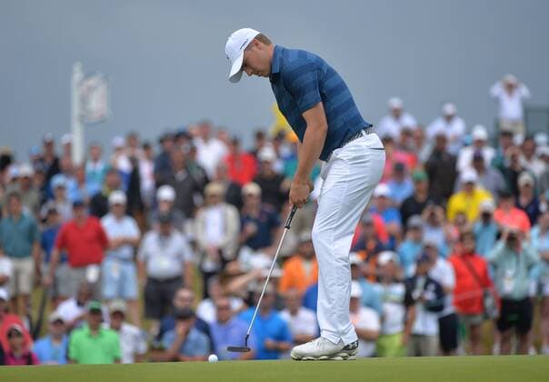 Jordan Spieth putts on the 17th green during the first round of the 2016 U.S. Open at Oakmont Country Club in Oakmont, Pennsylvania on June 16, 2016.  OAK20160616328 KEVINxDIETSCH