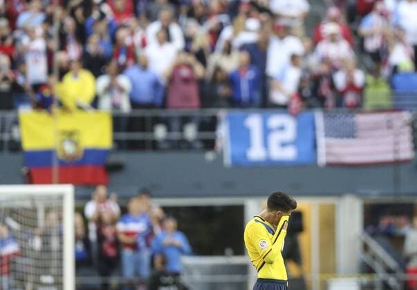 Ecuador players react after US victory at the end of the Copa America Centenario soccer match between USA and Ecuador at CenturyLink Field in Seattle, Washington, United States, 16 June, 2016. USA VS ECUADOR !ACHTUNG: NUR REDAKTIONELLE NUTZUNG!  CEN076 20160617-636017394414126762