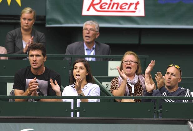 Foto : die Spielerbox von Alexander ZVEREV , Bruder , Schwester , Mutter , und der Coach , genz rechts Tennis-Turnier Gerry Weber Open im westfälischen Halle am Fr. 17.06.2016