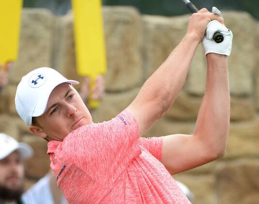 Jordon Spieth hits his tee shot on the ninth hole during the Friday round of the U.S. Open golf championship at Oakmont Country Club near Pittsburgh, Pennsylvania on June 17, 2016. Spieth was finishing his first round due to rain delay yesterday and will play his second 18 later today.  OAK20160617101 PATxBENIC