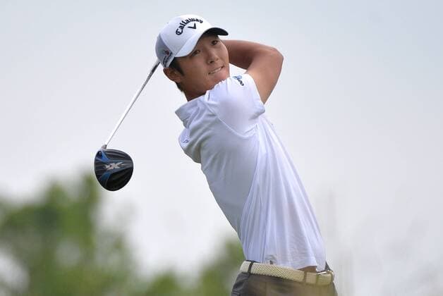 Danny Lee of New Zealand watches his drive off of the 17th tee box during the 2016 U.S. Open at Oakmont Country Club in Oakmont, Pennsylvania on June 17, 2016.  OAK20160617315 KEVINxDIETSCH