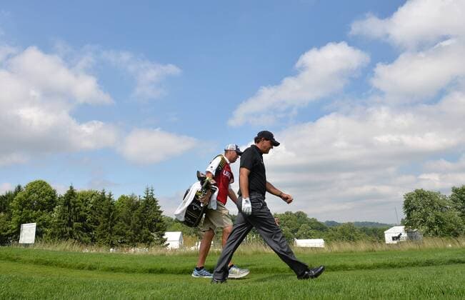 Phil Mickelson walks on the 14th fairway during the U.S. Open at Oakmont Country Club in Oakmont, Pennsylvania on June 17, 2016.  OAK20160617320 KEVINxDIETSCH