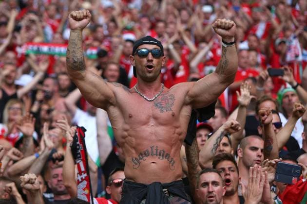 Bilder des Tages - SPORT EURO 2016, Island - Ungarn, ungarischer Fan lässt die Muskeln spielen A Hungary fan with the word hooligan tattooed on his torso during the UEFA European Championship EM Europameisterschaft 2016 match at the Stade Velodrome, Marseille. Picture date June 18th, 2016 Pic Phil Oldham Sportimage EDITORIAL USE ONLY. No use with unauthorised audio, video, data, fixture lists, club league logos or live services. Online in-match use limited to 120 images, no video emulation. No use in betting, games or single club league player publications.