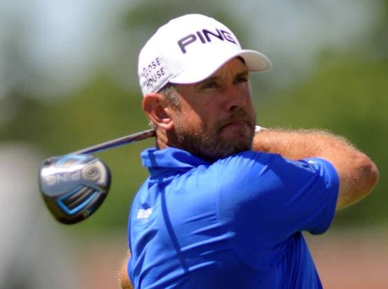 Lee Westwood drives off the 12th tee at the U.S. Open golf championship at Oakmont Country Club near Pittsburgh, on June 18, 2016.  OAK20160618311 ARCHIExCARPENTER