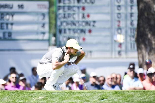 18 June 2016: Rory McIlroy (NIR) looks at his putting line on the 17th green during the second round of the US Open at Oakmont Country Club in Pittsburgh, Pa. GOLF: JUN 18 PGA Golf Herren - US Open - Second Round Icon4391606181553 EDITORIAL USE ONLY
