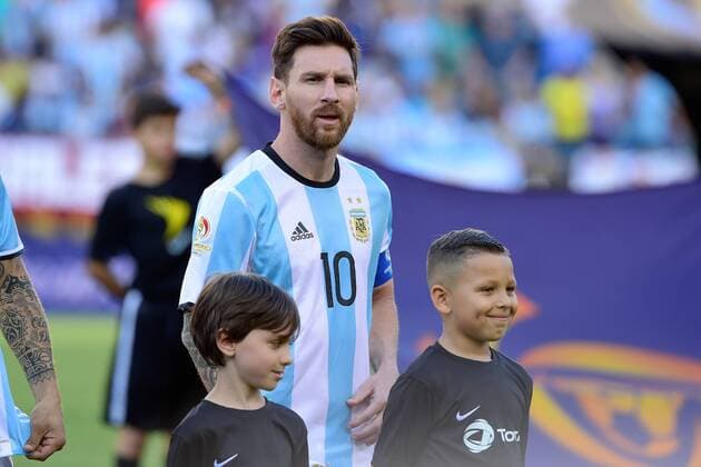 Saturday, June 18, 2016: Argentina forward Lionel Messi (10) stands on the pitch for the anthems before the start of the Copa America Centenario quarterfinal soccer match between Argentina and Venezuela held at Gillette Stadium in Foxborough, Massachusetts. Argentina defeats Venezuela 4-1. SOCCER 2016: Copa America Centenario Argentina vs Venezuela JUN 18 - ZUMAc04_