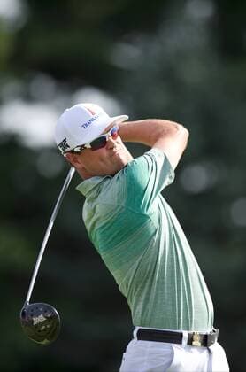June 18, 2016: Zach Johnson watches his drive from the third tee during the third round of golf at the US Open at Oakmont Country Club in Pittsburgh, PA. (Photo by Shelley Lipton Icon Sportswire) GOLF: JUN 18 PGA Golf Herren - US Open - Third Round Icon160618017 EDITORIAL USE ONLY