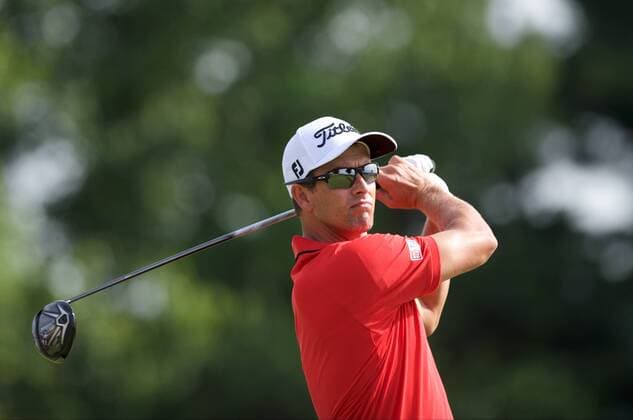 June 18, 2016: Adam Scott hits a driver from the third tee during the third round of golf at the US Open at Oakmont Country Club in Pittsburgh, PA. (Photo by Shelley Lipton Icon Sportswire) GOLF: JUN 18 PGA Golf Herren - US Open - Third Round Icon160618014 EDITORIAL USE ONLY