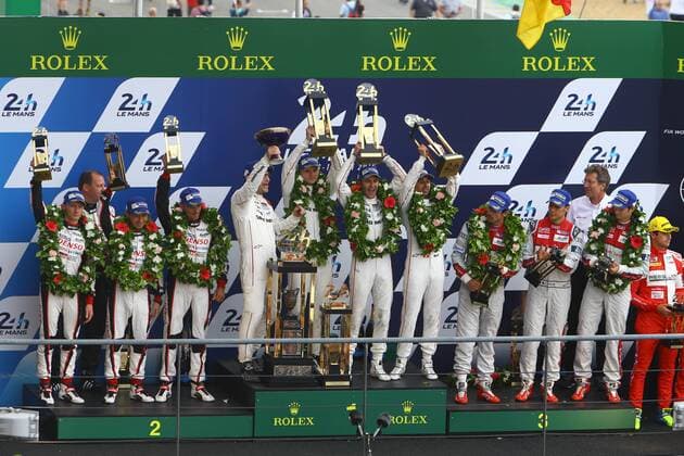 OVERALL WINNER 2 PORSCHE TEAM (DEU) PORSCHE 919 HYBRID LMP1 ROMAIN DUMAS (FRA) NEEL JANI (CHE) MARC LIEB (DEU) - SECOND 6 TOYOTA GAZOO RACING (JPN) TOYOTA TS050 HYBRID LMP1 STEPHANE SARRAZIN (FRA) MIKE CONWAY (GBR) KAMUI KOBAYASHI (JPN) - THIRD 8 AUDI TEAM JOEST (DEU) AUDI R18 HYBRID LMP1 LUCAS DI GRASSI (BRA) LOIC DUVAL (FRA) OLIVER JARVIS (GBR) AUTOMOBILE : FIA WEC - 24 Heures du Mans - 19 06 2016 VisionSport Panoramic 