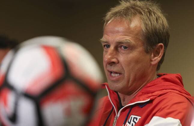 Copa America: USA Pressekonferenz mit Jürgen Klinsmann US German coach Jurgen Klinsmann delivers a presser at the NRG Stadium in Houston, Texas, United States, 20 June 2016. The US will face Argentina on their Copa America Centenario semifinal match tomorrow. EFE David Fernandez US PRESSER !ACHTUNG: NUR REDAKTIONELLE NUTZUNG!  HOU010 20160621-636020672243300535