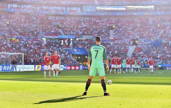 Themen der Woche - Sport Bilder des Tages - SPORT 2016.06.22 Lyon - Cristiano Ronaldo 2016.06.22 Football UEFA EURO EM Europameisterschaft, Länderspiel Nationalteam, Fussball 2016 group F game between Hungary and Portugal Cristiano Ronaldo  20160622LUK1046