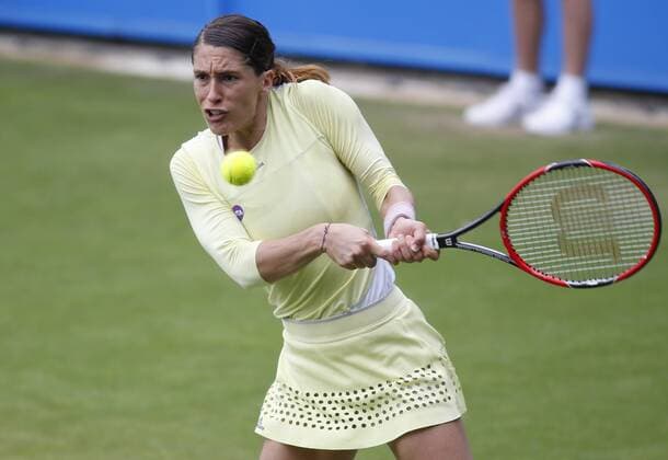 Bilder des Tages - SPORT 23.06.2016 Eastbourne, England. Aegon International Eastbourne Tennis Tournament. Andrea Petkovic (GER)returns as she is beaten by Ekaterina Makarova (RUS) by a score 3-6, 6-4, 6-0 in their Quarterfinals match at Devonshire Park. xHongboxChenx  ActionPlus11753787