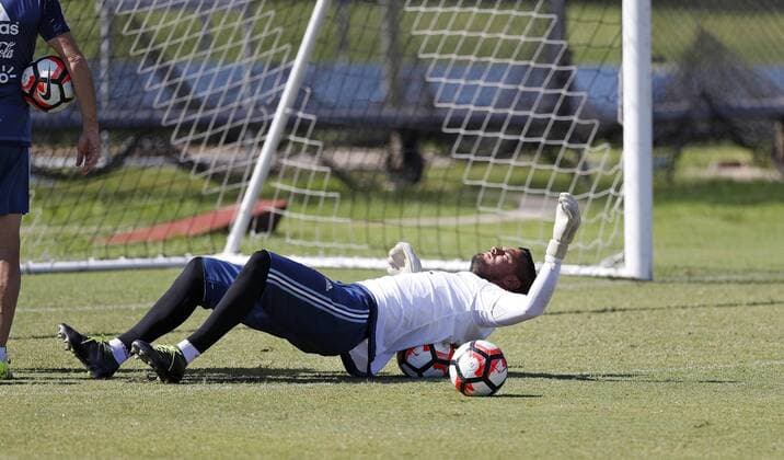 Copa America, Training Nationalteam Argentinien Argentina player Sergio Romero during a training session of the team in Houston, Texas, United States, 23 June 2016. Argentina will face Chile during the Copa America Centenario final match. ARGENTINA TRAINING SESSION !ACHTUNG: NUR REDAKTIONELLE NUTZUNG!  HOU005 20160623-636023068019369375